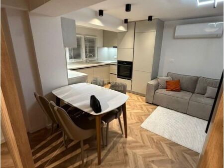 Prane Kompleksit Grand - Jepet 2+1+🅿️ Perfshire Investim Luxury