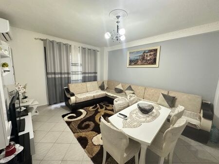 Apartment 33,000 leke in Tresh past the Mamo pastry shop