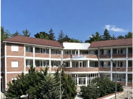 BUSINESS PREMISES. 500000 LEKE.FRESK