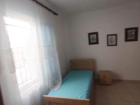 Rent | Shtëpi private 1 + 1 | Spitali Universitar i Traumës (SUT) | 450 €/month