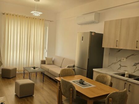 For rent 1+1 Ali Demi Kadiu Complex