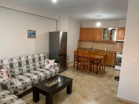 Apartament 2+1+2 tualete me qira – Yzberisht !