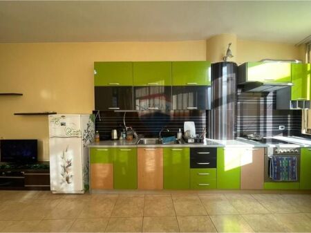 Shitet Apartament 1+1+Ballkon Rruga Haxhi Hysendalliu