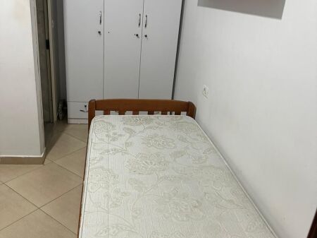 Garsionere 28000 leke. Fakulteti ekonomik