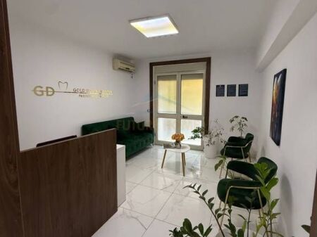 Ambient Biznesi me Qira, Rruga e Durrësit, përballë Kafe Flora, Tiranë