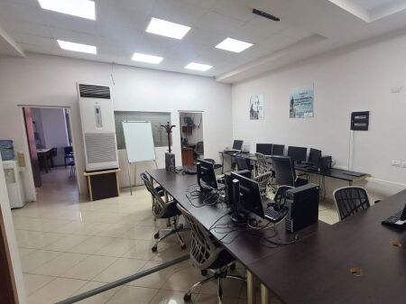 Commercial space for rent at Rruga e Kavajes, 21 Dhjetori.