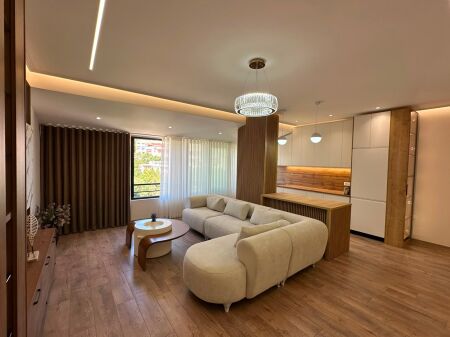 Apartament 2+1, Liqeni i Thate!