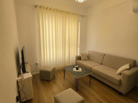  Apartament 1+1 me qera  Ali Demi, Kompleksi Mangalem    Kati 6 (me ashensor)   I mobiluar   Çmimi: 45.000 Lekë/Muaj
