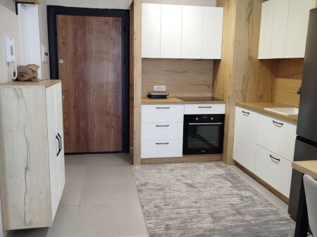 Apartament 1+1+ post Parkimi per qera Univers City !