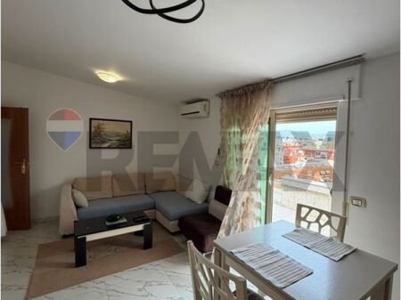 Apartment 2+1 for rent at Kavaja Street!