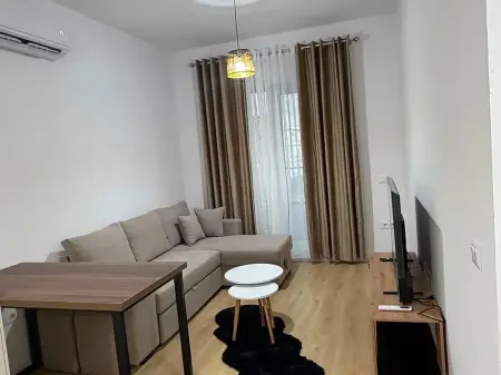 Jepet me qira apartament 1+1 – Kompleksi Kadiu Ali Dem
