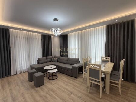 Apartament i sapo mobiluar me qira  post parkimi