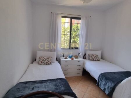 Shtepi private 2+1 Me Qira tek Spitali Ushtarak, Tiranë - 400€