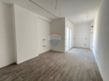 ✨ NEW STUDIO APARTMENT FOR SALE – LUNGOMARE, VLORË