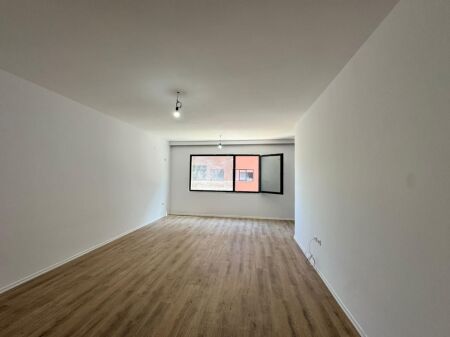Apartament 2+1 per shitje tek Rruga e Elbasanit
