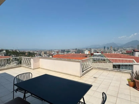 APARTAMENT 2+1 ME VERANDË PËR QIRA – LIQENI I THATË