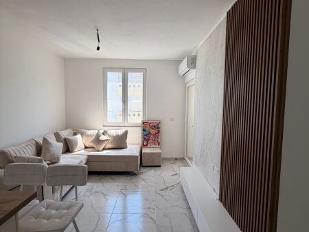 Appartamento 1+1 in affitto a Golem con vista mare