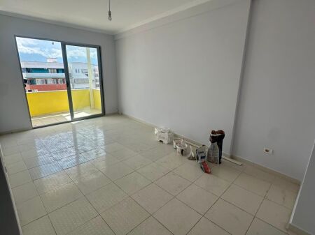 Apartament ne shitje 1+1 Yzberisht