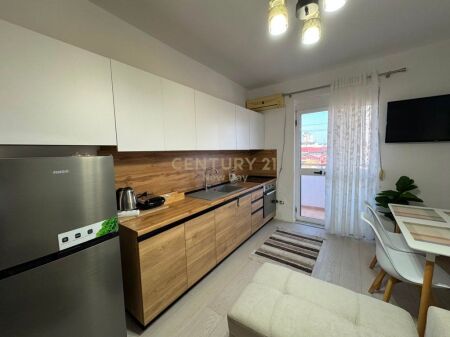 Appartamento 2+1 In Affitto sul Viale Principale, Durrës - 500€