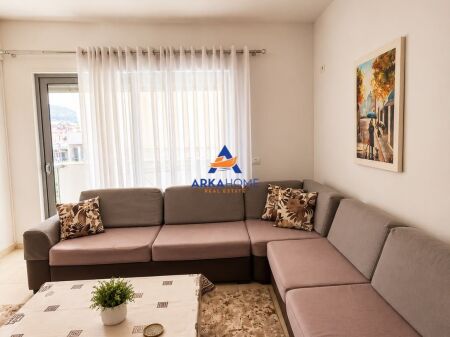 JEPET APARTAMENT ME QERA 2+1+BALLKON "KOMUNA E PARISIT" 70.000 LEKE