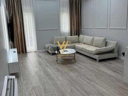 JEPET APARTAMENT 2+1 ME QIRA NE VLORE 90.000 LEKE