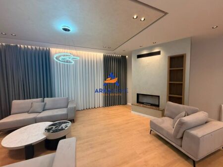 JEPET ME QERA VILE 3-KATËSHE+2 POSTE PARKIMI "TE RESIDENCA GREEN VALLEY,LIQENI I THATË" 400.000 LEKE