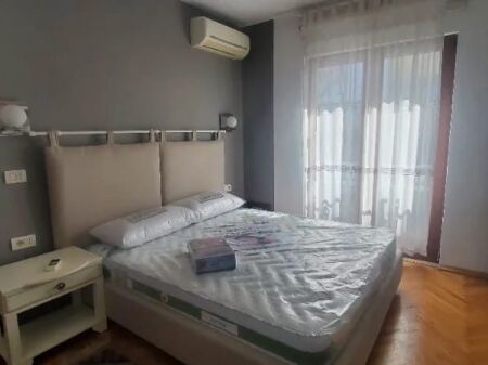 Jepet Me Qera Apartament 1+1+1 Ballkon