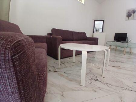 Apartament 2+1 per qera Selvia !