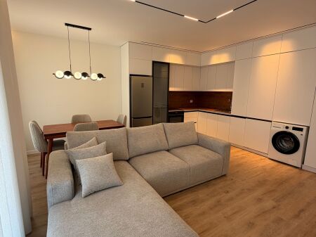 Apartament per qira 1+1, tek Kompleksi Aura rruga Dritan Hoxha, cmimi 600 euro