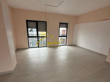 ZYRE ME QIRA 120 M2 SELVIA 80.000 LEKE