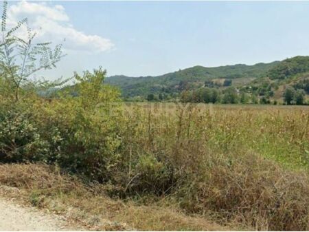 Tokë për Shitje në Pezë - Helmes, Tiranë - 540000€ | 6000 m²