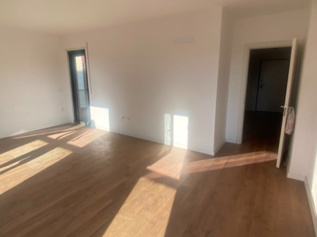 Apartment 2+1+2 for sale near Sulejman Delvina Street, Paris Commune, Vasil Shanto, Dinamo Stadium.