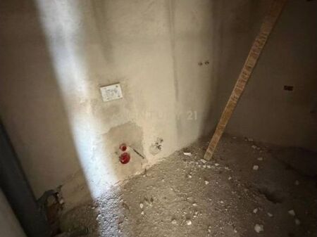  **SHITET APARTAMENT 2+1 – RIVIERA, KAMËZ**