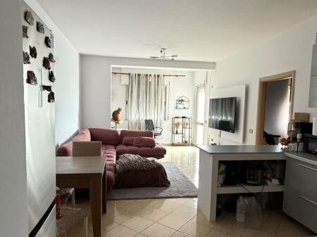 Apartment 1+1 for rent – Commune of Paris !