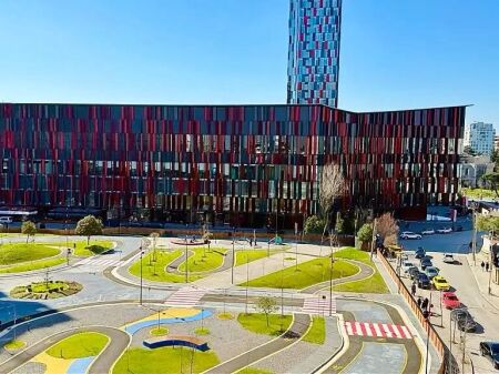 Shitet Apartament 2+1 rruga Elbasanit, stadiumi Air Albania, Ambasada Amerikane