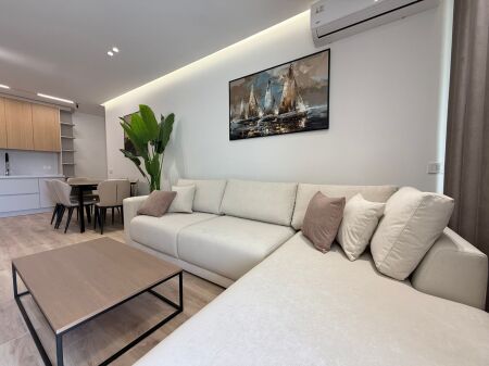  QERA SUPER Apartament 2+1+2+Post parkimi  Golden Tower Residence  Rruga “Mine Peza”   Cmimi 1500 euro /Muaj Bruto