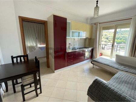  APARTAMENT 1+1 ME QIRA – PRANË GJYKATËS, VLORË 