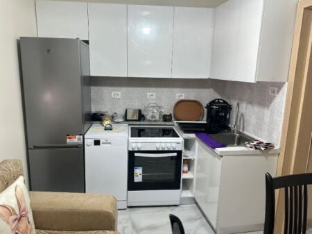 Jepet apartament 1+1 me qira ne Fresk , Rurga Shefqet Kuka .