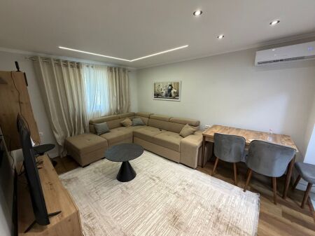 For rent 2+1  Address: Center Behind 9 Stairs  1st floor existing building  Furnished and uninhabited  Price 750 thousand lek