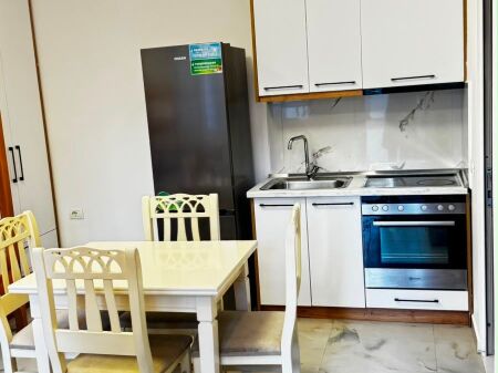Monolocale in affitto 5 Maji !