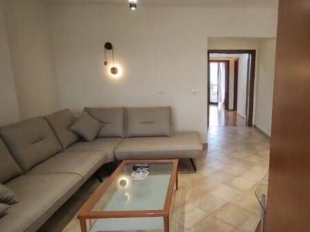 SUPER APPARTAMENTO IN AFFITTO IN VIA IBRAHIM RUGOVA, VICINO AL GIARDINO DELLA REPUBBLICA   ID 5396