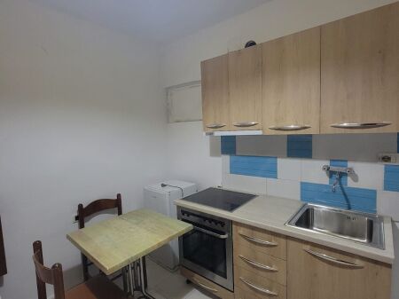 Qera | Garsoniere Pallat | QSUT | 300 €/muaj