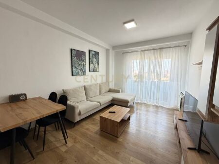 Hipoteka, Apartament 2+1+2 per Qira !