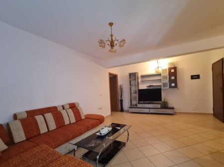 Appartamento 2+1 In Vendita nel complesso Malazjan - Tirana. 130.000 €