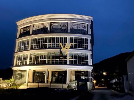 JEPET GODINE BIZNESI 3.000 M2 ME QIRA NE PEZE HELMES 450.000 LEKE