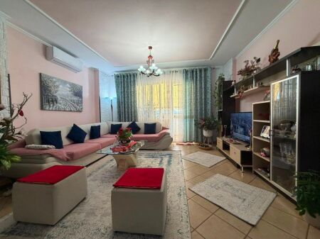Apartament 3+1+2 per shitje , Rruga Sami Frashëri , Blloku , Tiranë