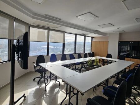 Zyra me Qera Kullat Binjake