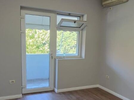 🏢 OFFICE SPACE FOR RENT – PARIS MUNICIPALITY ✨