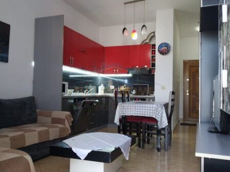Qera, Apartament 2+1+2 Fresk, Rruga Muhamed Deliu