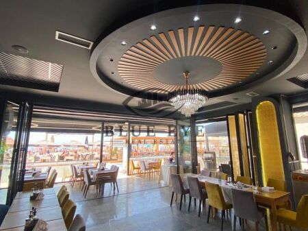 Restorant & Piceri me Qira – Plazh, Vijë e Parë me Detin